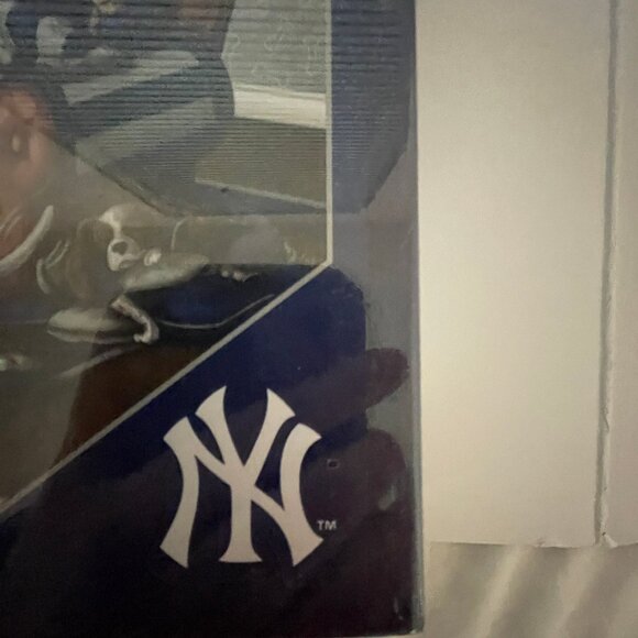 BRAND NEW SEALED New York Yankees "A Real Nailbiter" 500 Piece Puzzle MLB Dogs - Picture 13 of 14